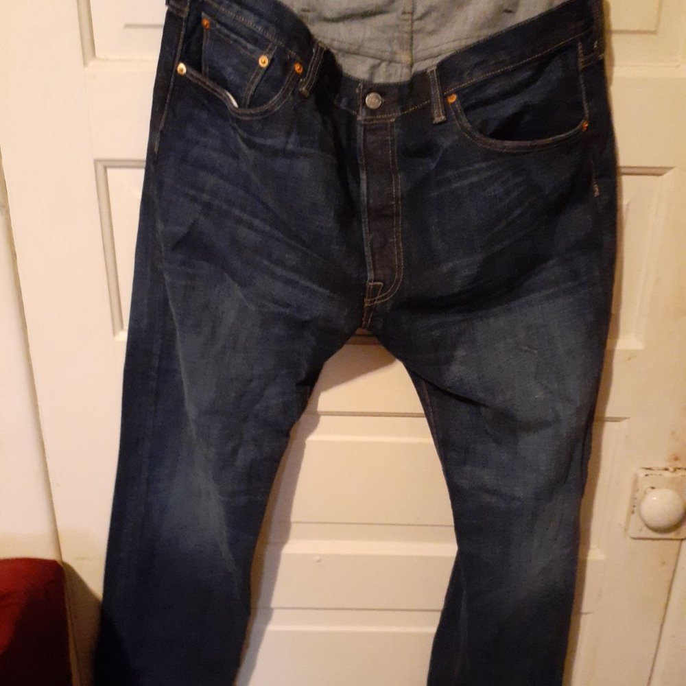 Men's Levi jeans new without tags